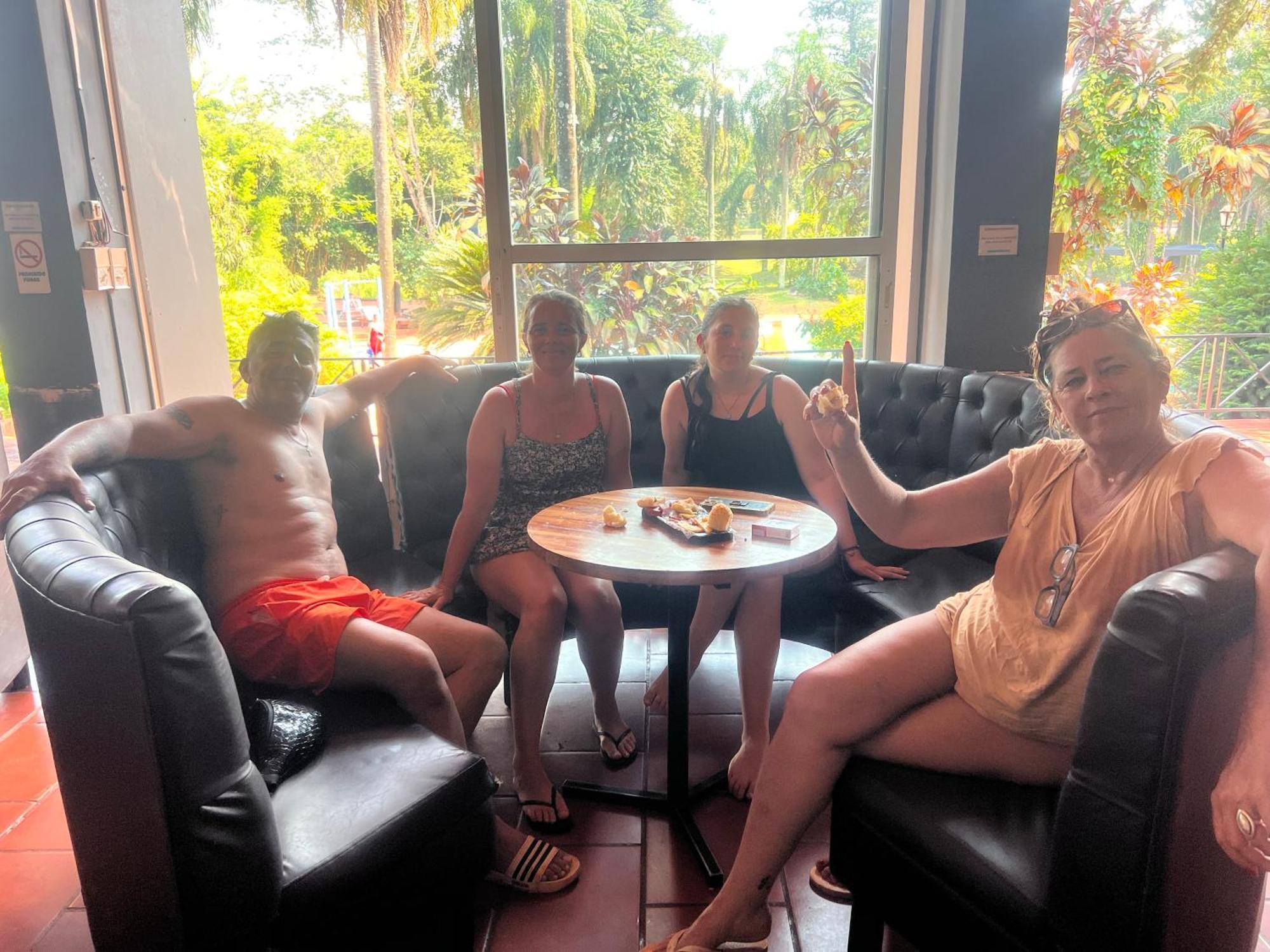 Beer Hotel Iguazu Puerto Iguazú Dış mekan fotoğraf
